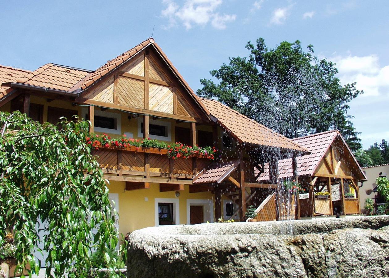 Penzion U Candru Vyšší Brod Eksteriør bilde